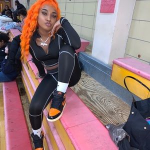 Black contrast 2 piece set